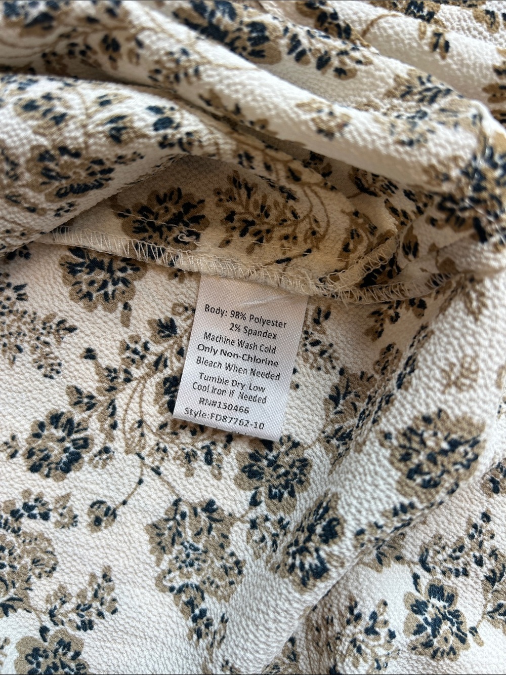 ๐ธ3 FOR $20๐ธ fun 2 fun Cream and Brown Floral Smocked Yoke Blouse - Picture 7 of 8